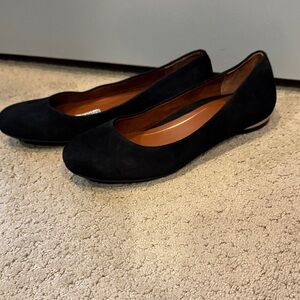 Vionic Classic Black Women's Flats